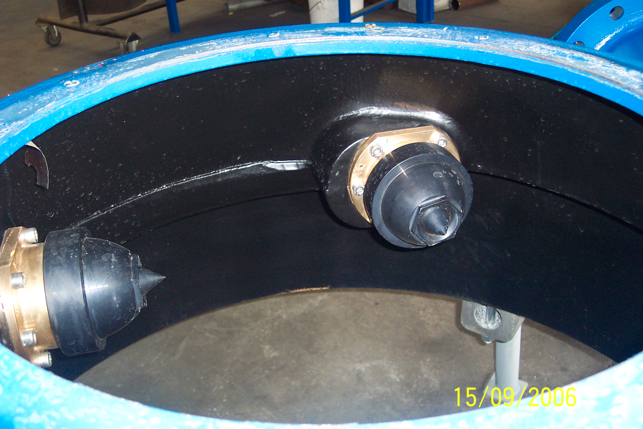 Pelton turbine nozzles — inspection and servicing