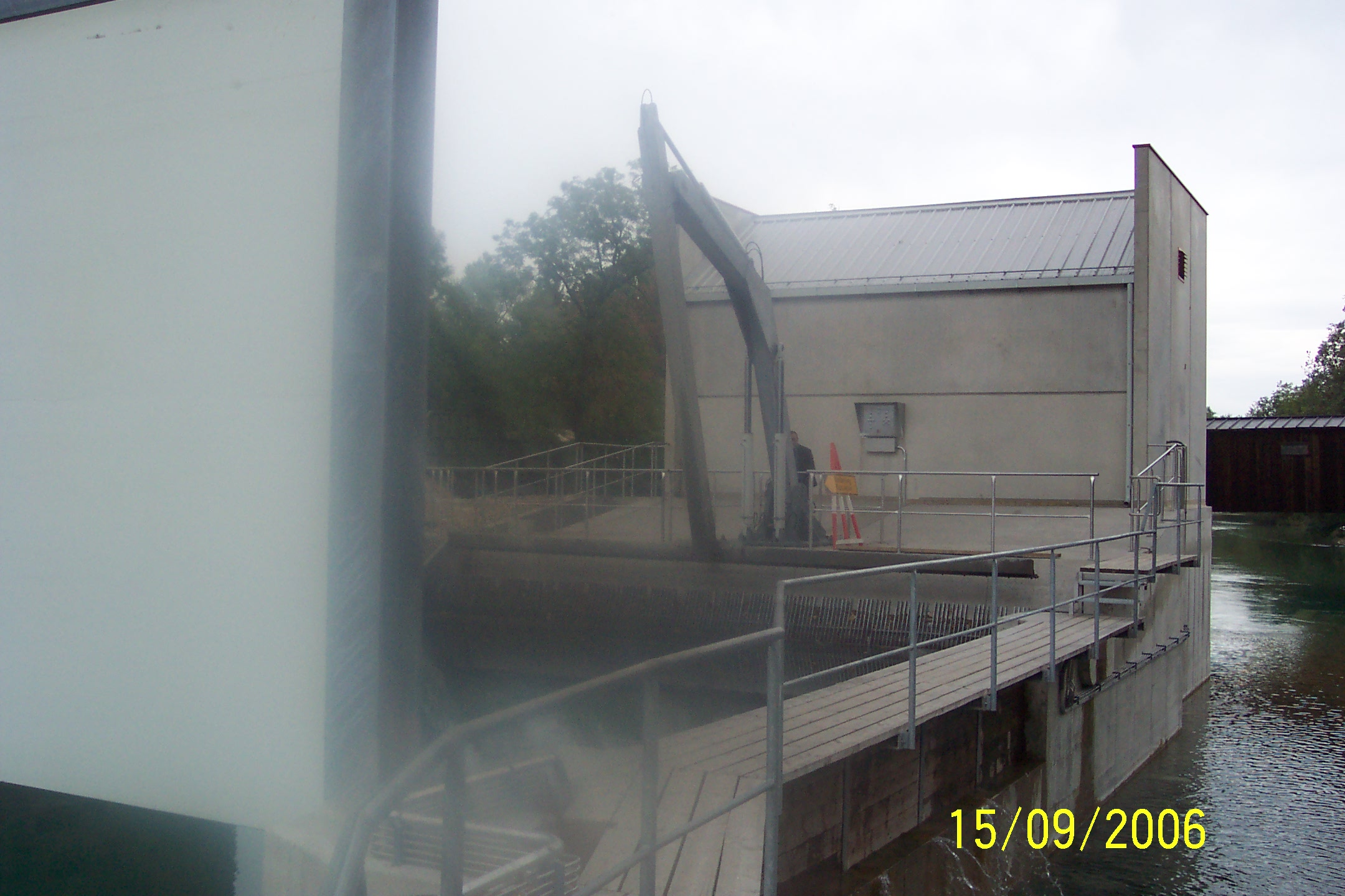Small hydro low-head installation